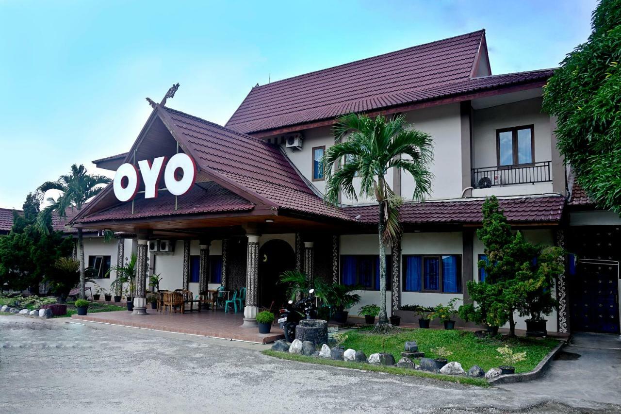 Oyo 627 Tirta Kencana Syariah Otel Pekanbaru Dış mekan fotoğraf