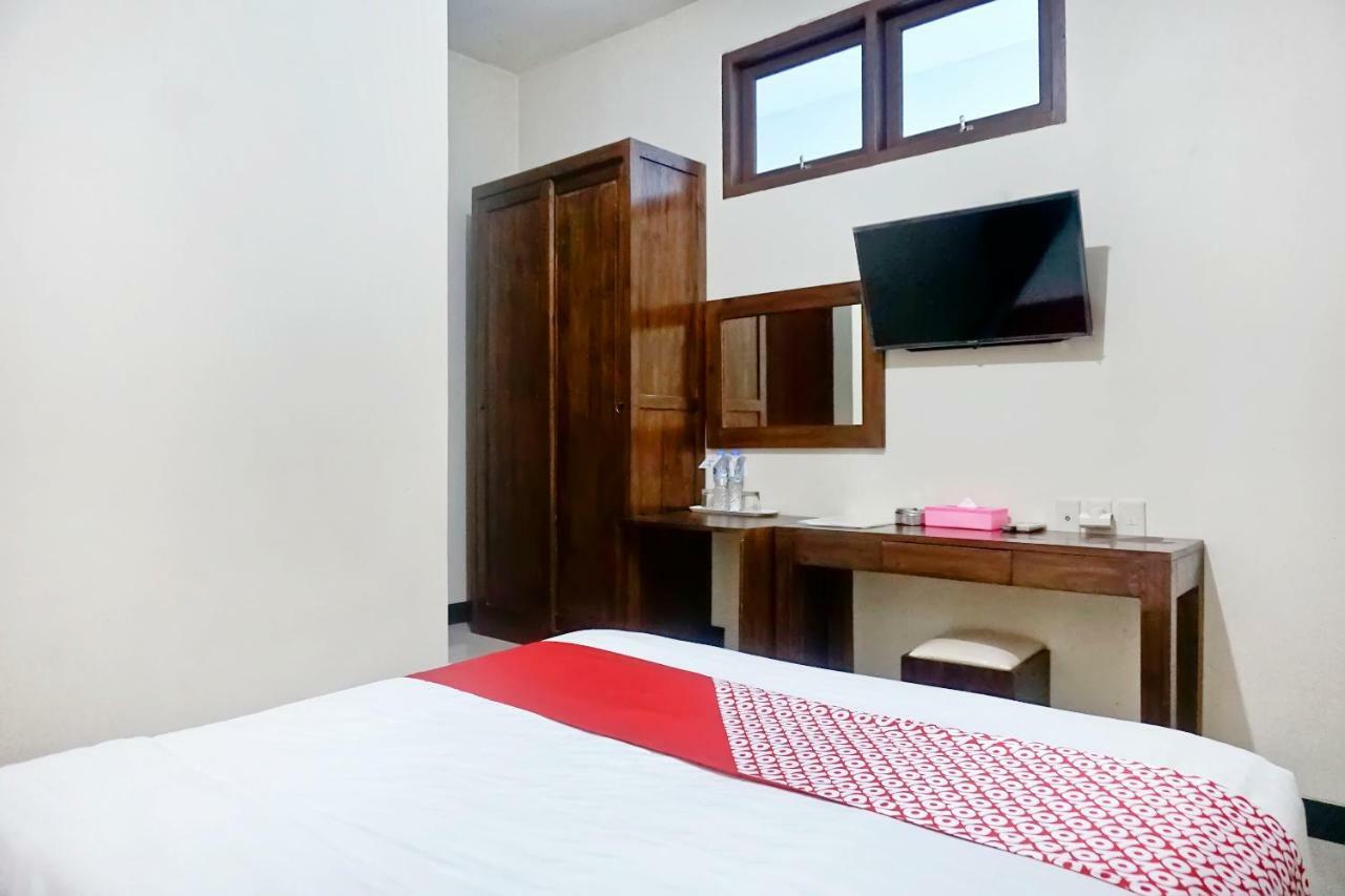 Oyo 627 Tirta Kencana Syariah Otel Pekanbaru Dış mekan fotoğraf