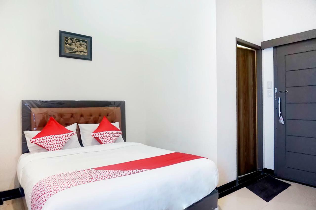 Oyo 627 Tirta Kencana Syariah Otel Pekanbaru Dış mekan fotoğraf
